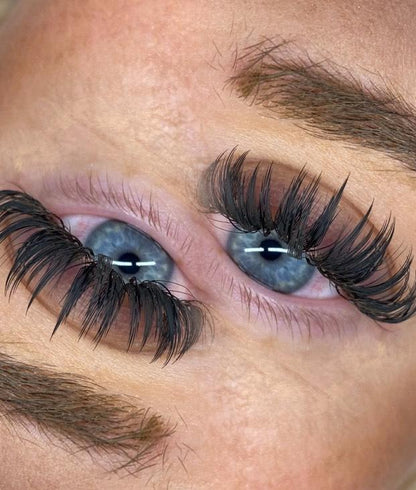 ✨ Anime Feather Lash Tray ✨ Lightweight • Fluffy • Dramatic